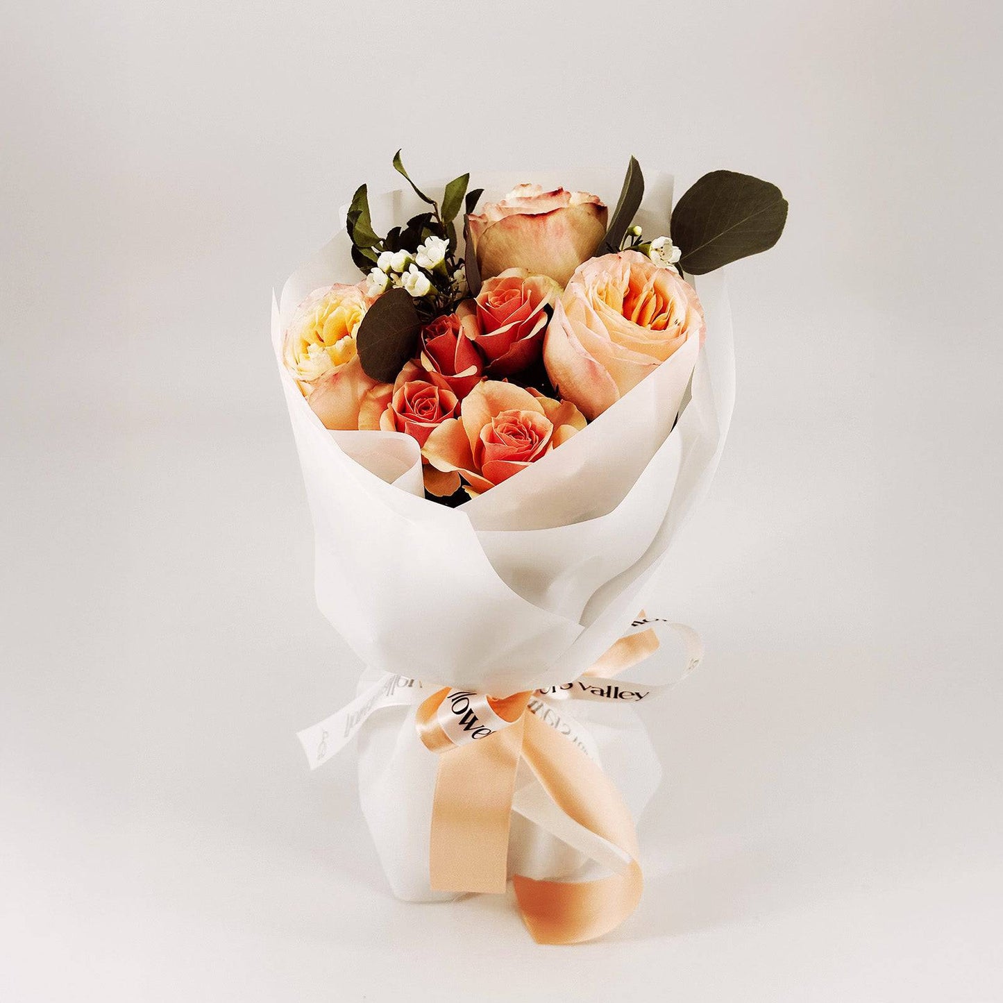 Lovely Mini floral arrangement by Flowers Valley Shop