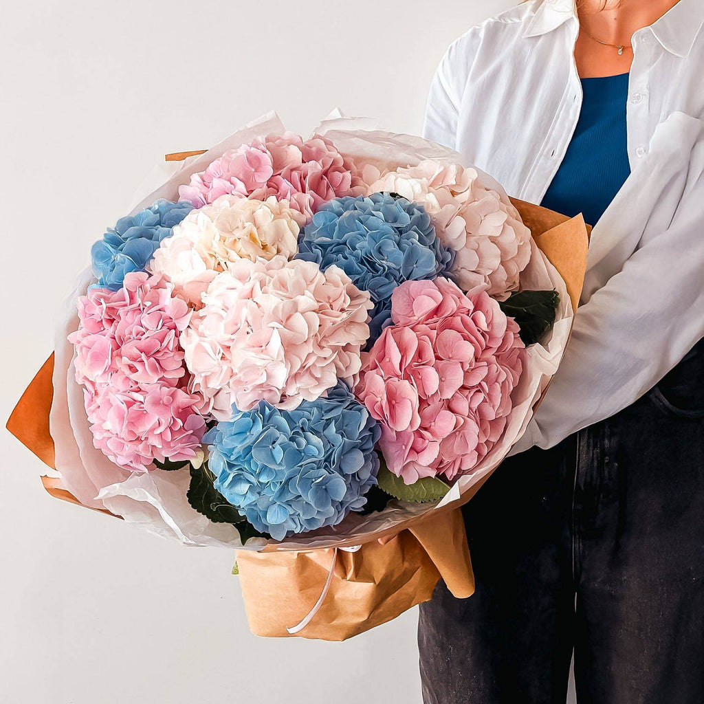 Hydrangea Mix Bouquet - Flowers Valley Shop