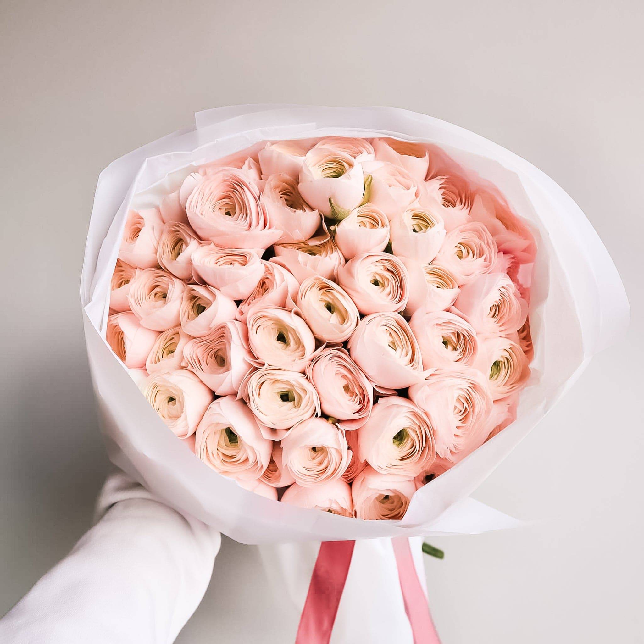 Ranunculus Bouquet "Soft Elegance" - Flowers Valley Shop