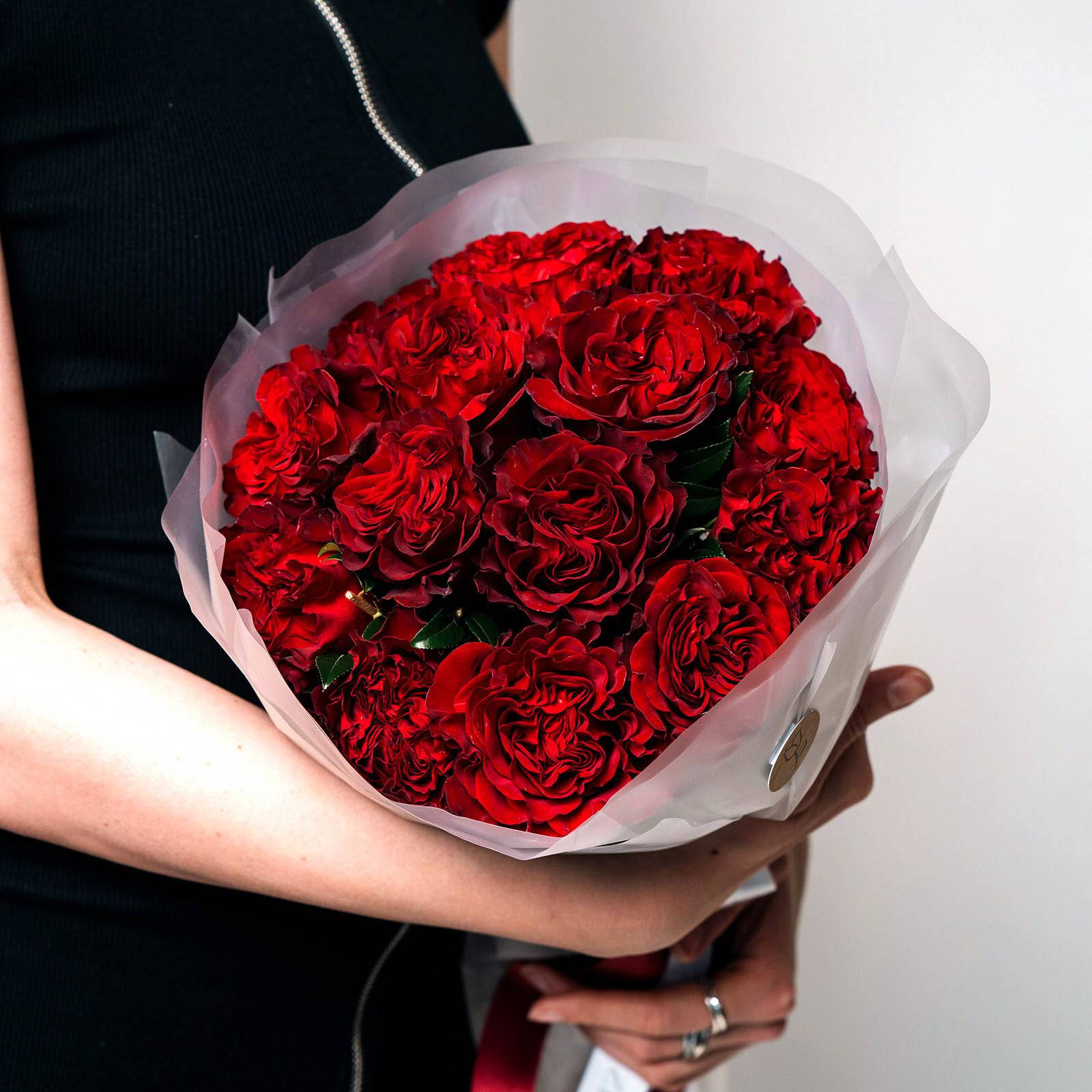 Dozen Red Roses "Heart" - Flowers Valley Shop