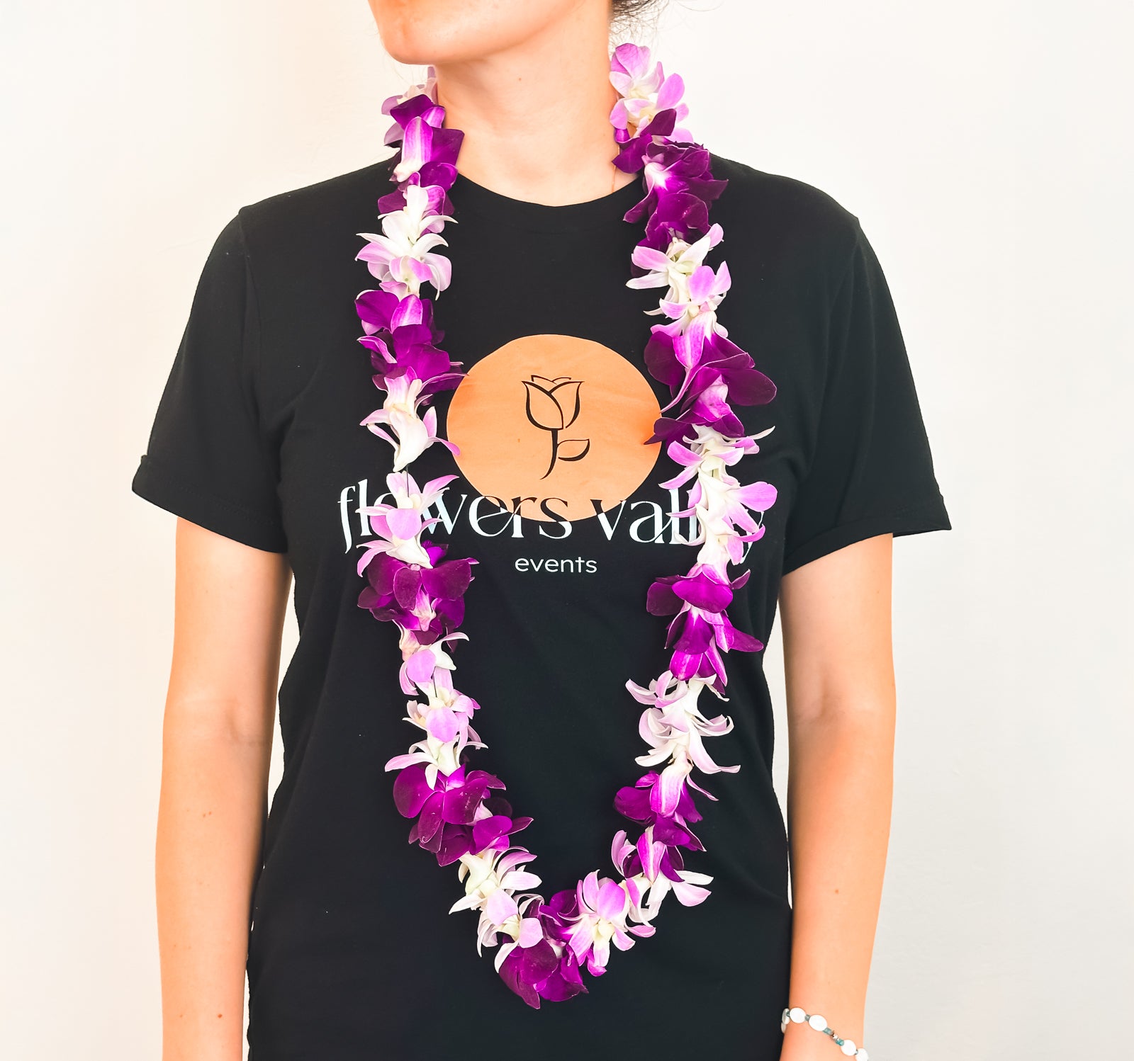 Classic Orchid Lei – Lavender Blush - Flowers Valley Shop