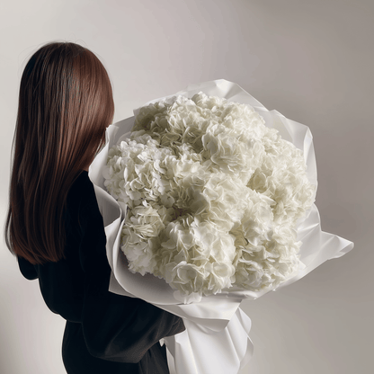 Premium Hydrangea Bouquet - Flowers Valley Shop